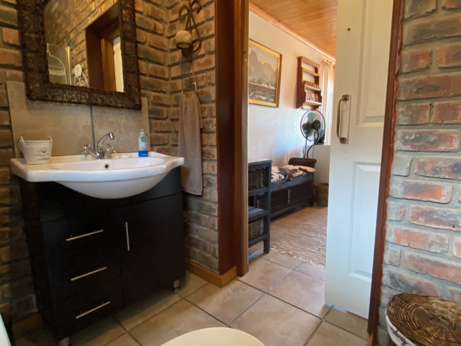 7 Bedroom Property for Sale in Cintsa East Eastern Cape
